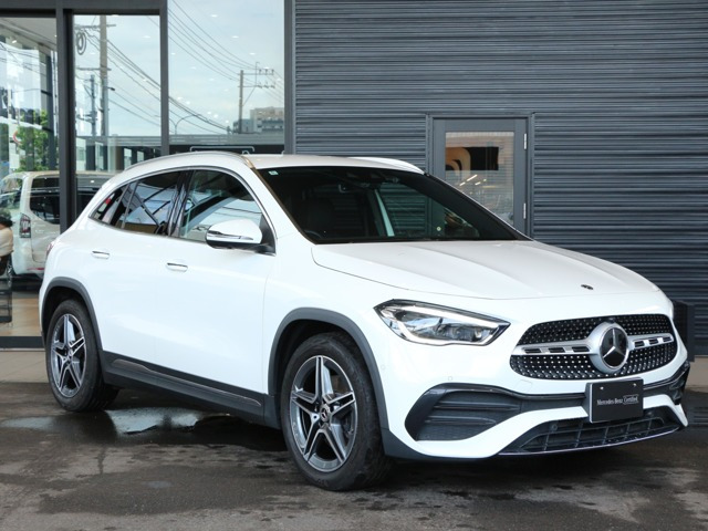 GLAクラスGLA200d 4マチック AMGライン 4WD