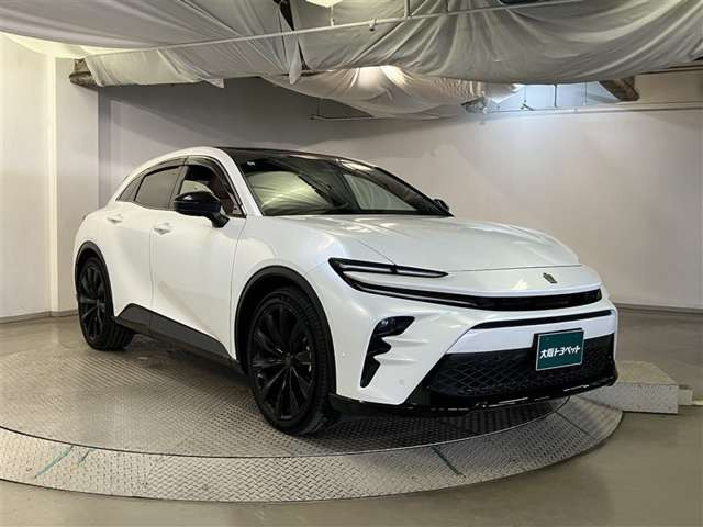 クラウンスポーツ2.5 Z E-Four 4WD