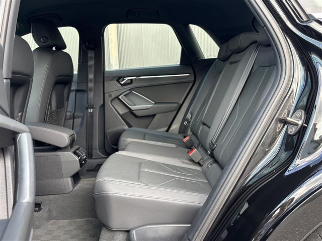 Q335 TDI クワトロ Sライン ディーゼル 4WD