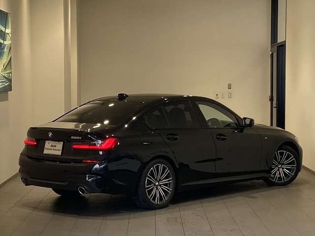 3シリーズセダン320i Mスポーツ