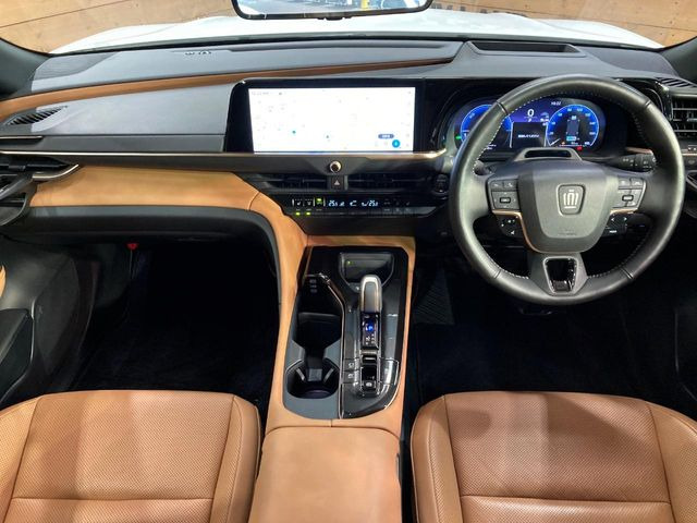 クラウンスポーツ2.5 Z E-Four 4WD