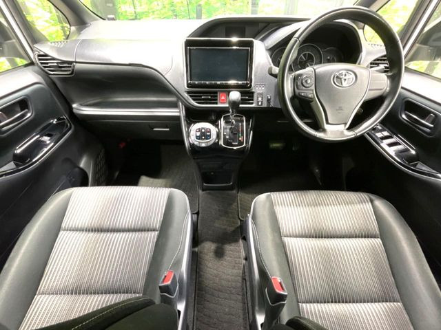 ヴォクシー2.0 ZS