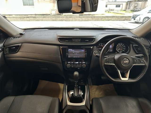 エクストレイル2.0 20Xi