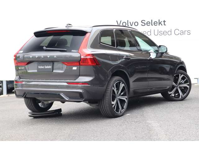 XC60リチャージ アルティメット T6 AWD PHEV 4WD