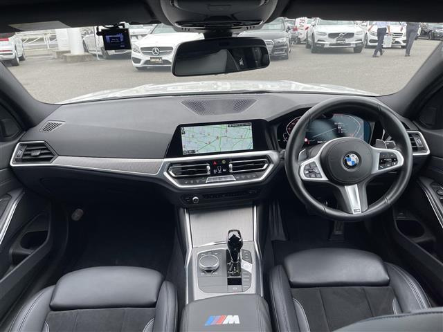 3シリーズセダン330i Mスポーツ
