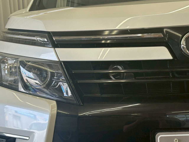 ヴォクシー2.0 ZS
