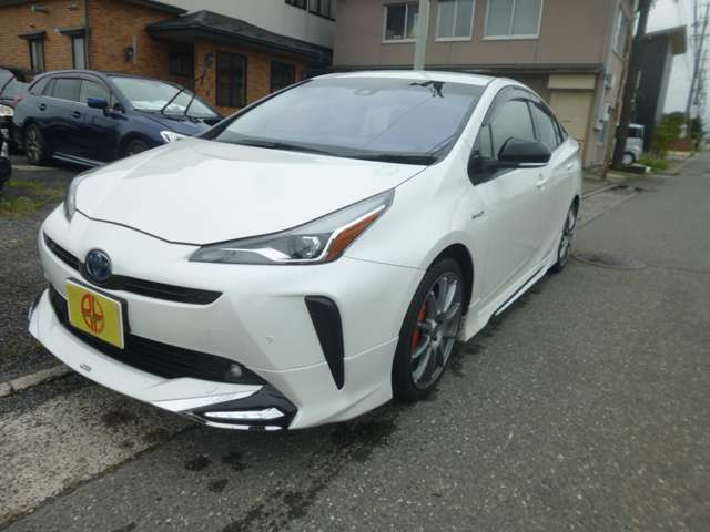 プリウス1.8 S