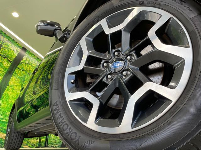 �y����17�C���`�A���~�z�C�[���z�O�ςɃ}�b�`���������A���~�z�C�[���𑕒����Ă���܂��B�e��ЊO�A���~�z�C�[����A�X�^�b�h���X�^�C�����戵�����Ă���܂��B���񂲑��k����������
