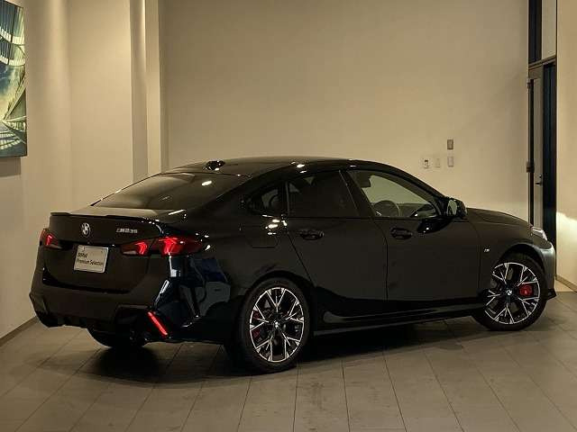 2シリーズグランクーペM235 xドライブ 4WD
