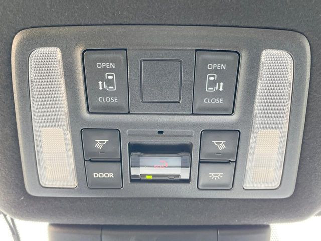 ヴォクシー1.8 ハイブリッド S-Z