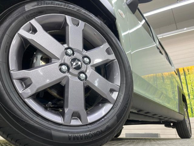 �y�����A���~�z�C�[���z�O�ςɃ}�b�`���������A���~�z�C�[���𑕒����Ă���܂��B�e��ЊO�A���~�z�C�[����A�X�^�b�h���X�^�C�����戵�����Ă���܂��B���񂲑��k����������