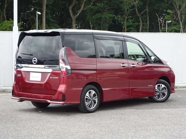 セレナ1.2 e-POWER ハイウェイスターV