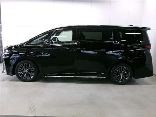 ヴェルファイアハイブリッド 2.5 Z プレミア E-Four 4WD