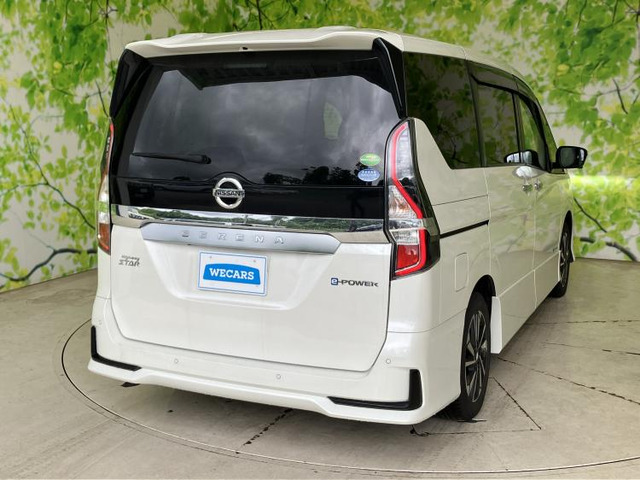 セレナ1.2 e-POWER ハイウェイスターV
