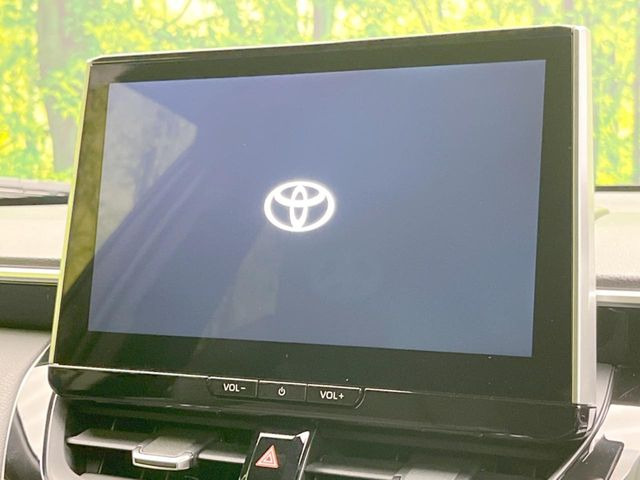 �y10.5�C���` �f�B�X�v���C�I�[�f�B�I�z���ʂ̃f�B�X�v���C��AppleCarPlay��AndroidAuto�����p�\�B�傫�ȉ�ʂŃX�}�z�i�r�A�v���������p���������܂���