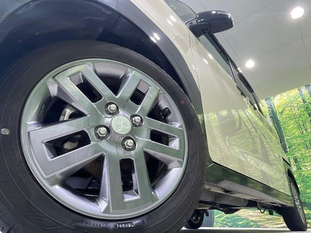 �y����15�C���`�A���~�z�C�[���z�O�ςɃ}�b�`���������A���~�z�C�[���𑕒����Ă���܂��B�e��ЊO�A���~�z�C�[����A�X�^�b�h���X�^�C�����戵�����Ă���܂��B���񂲑��k����������