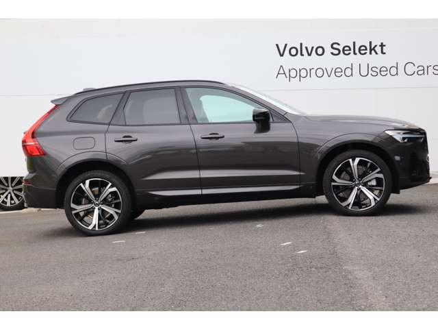 XC60リチャージ アルティメット T6 AWD PHEV 4WD