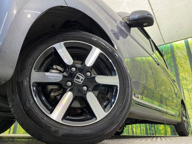 �y����14�C���`�A���~�z�C�[���z�O�ςɃ}�b�`���������A���~�z�C�[���𑕒����Ă���܂��B�e��ЊO�A���~�z�C�[����A�X�^�b�h���X�^�C�����戵�����Ă���܂��B���񂲑��k����������