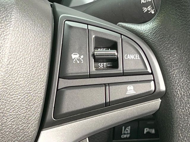 【アダプティブクルーズコントロール】高速道路での長距離走行が楽に!!自動で速度を保つクルーズコントロールが、衝突軽減システムと連携し、前方の車両を感知して車間を保つように速度調節してくれます!!