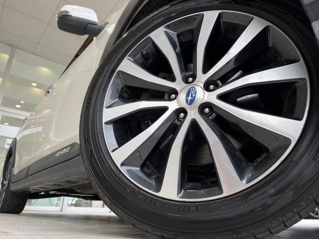 �y����17�C���`�A���~�z�C�[���z�O�ςɃ}�b�`���������A���~�z�C�[���𑕒����Ă���܂��B�e��ЊO�A���~�z�C�[����A�X�^�b�h���X�^�C�����戵�����Ă���܂��B���񂲑��k����������