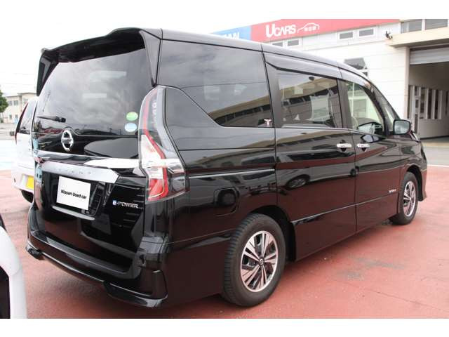 セレナ1.2 e-POWER ハイウェイスターV