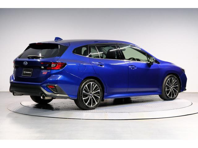 レヴォーグ1.8 STI スポーツ 4WD