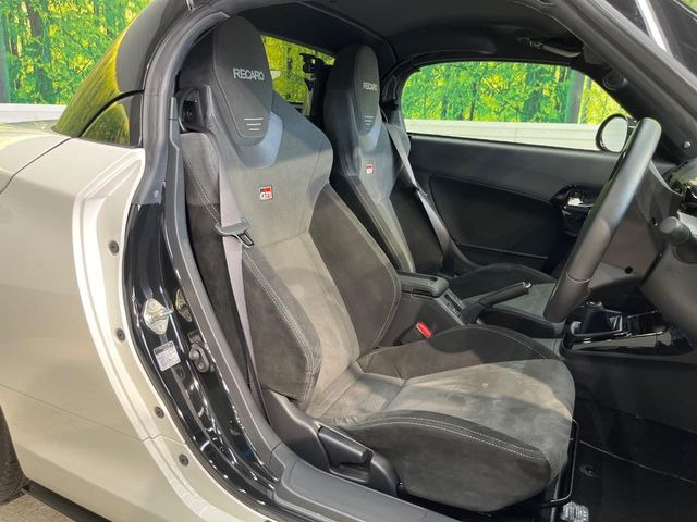 �yRECARO���o�P�b�g�V�[�g�z�l�ԍH�w�Ɋ�Â����ʈ����z�ɂ���č��ւ̕��S�Ⓑ���ԉ^�]���̔�J�������y������ڂŃ��J���Ƃ킩��X�|�[�e�B�ȃ��b�N�X�������ł��B