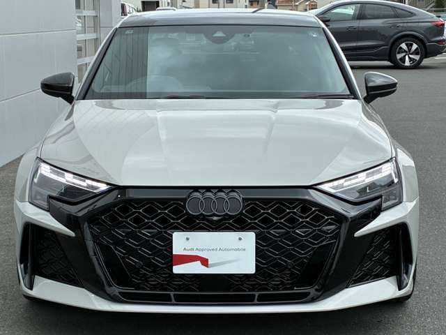 RS3セダン2.5 4WD