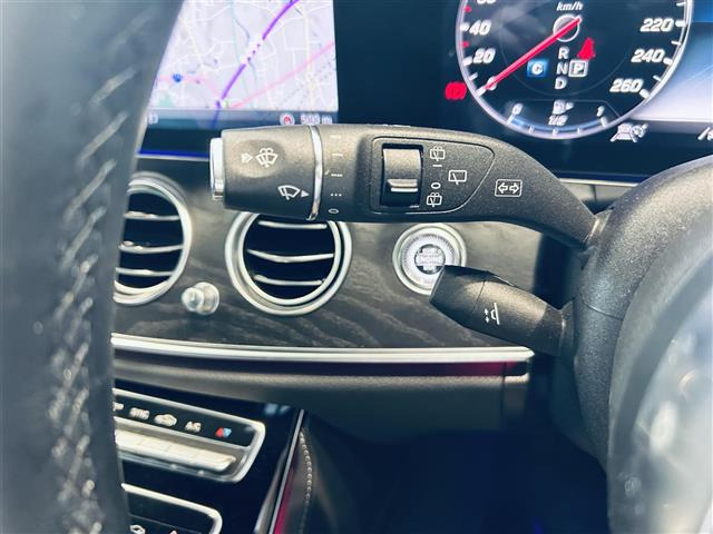 EクラスワゴンE220d アバンギャルド AMGライン