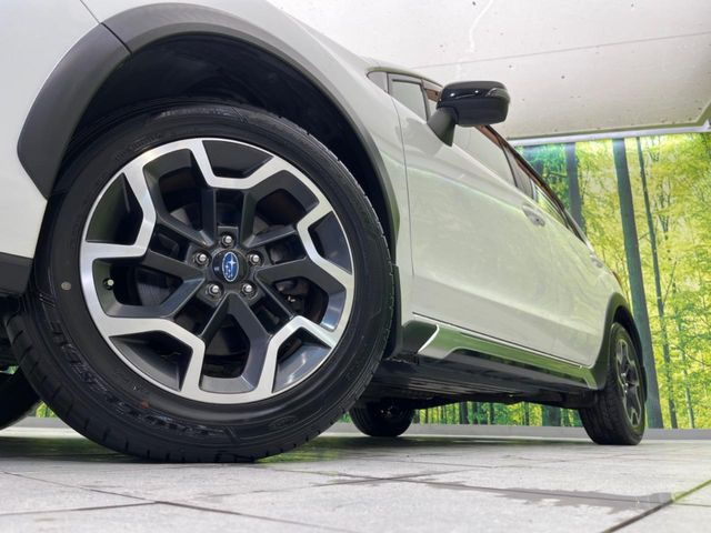 �y����17�C���`�A���~�z�C�[���z�O�ςɃ}�b�`���������A���~�z�C�[���𑕒����Ă���܂��B�e��ЊO�A���~�z�C�[����A�X�^�b�h���X�^�C�����戵�����Ă���܂��B���񂲑��k����������