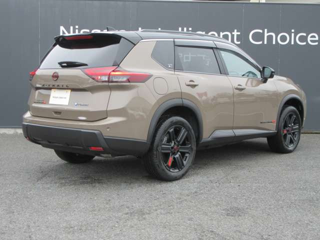 エクストレイル1.5 ロック クリーク e-4ORCE 4WD