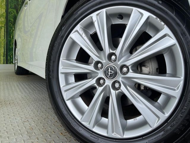 �y����18�C���`�A���~�z�C�[���z�O�ςɃ}�b�`���������A���~�z�C�[���𑕒����Ă���܂��B�e��ЊO�A���~�z�C�[����A�X�^�b�h���X�^�C�����戵�����Ă���܂��B���񂲑��k����������