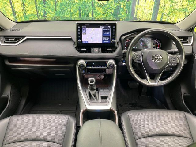 RAV42.0 G 4WD
