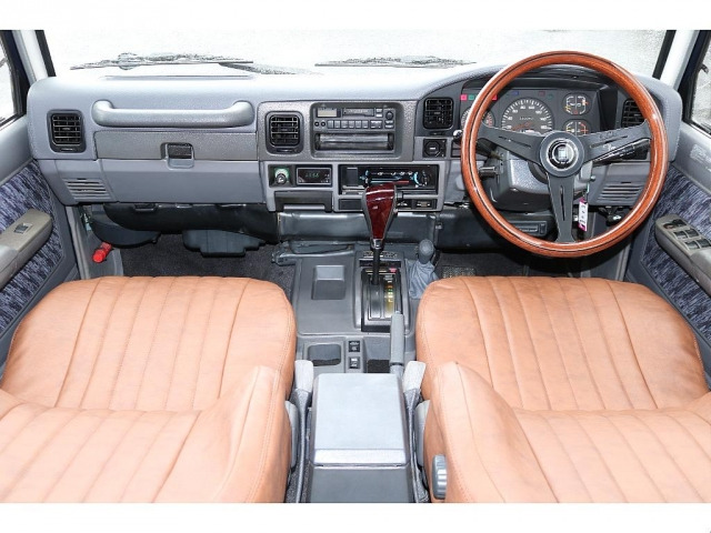 ランドクルーザープラド3.0 SXワイド ディーゼル 4WD