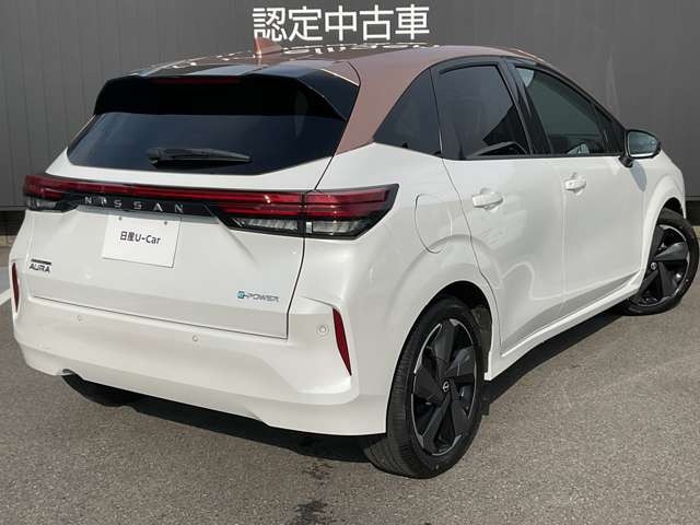 ノートオーラ1.2 G レザーエディション