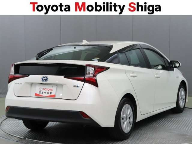 プリウス1.8 S
