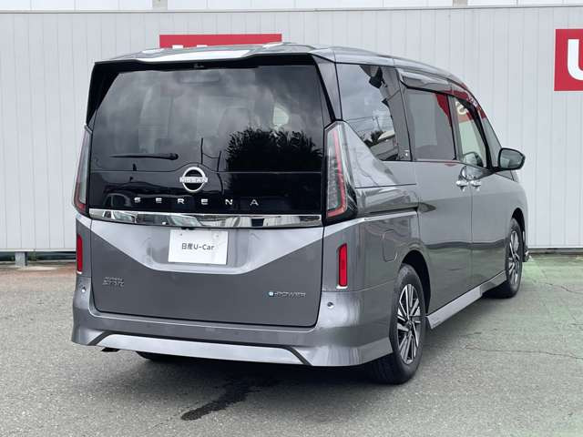 セレナ1.4 e-POWER ハイウェイスターV