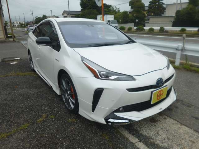 プリウス1.8 S