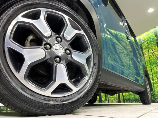 �y����15�C���`�A���~�z�C�[���z�O�ςɃ}�b�`���������A���~�z�C�[���𑕒����Ă���܂��B�e��ЊO�A���~�z�C�[����A�X�^�b�h���X�^�C�����戵�����Ă���܂��B���񂲑��k����������