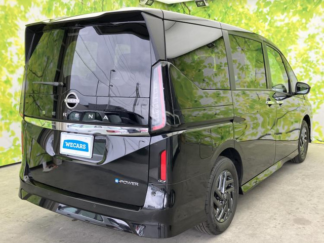 セレナ1.4 e-POWER ハイウェイスターV