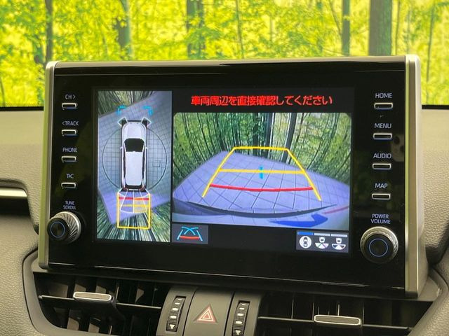 【パノラミックビューモニター】専用のカメラにより、上から見下ろしたような視点で360度クルマの周囲を確認することができます☆死角部分も確認しやすく、狭い場所での切り返しや駐車もスムーズに行えます。
