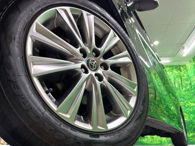 �y����18�C���`�A���~�z�C�[���z�O�ςɃ}�b�`���������A���~�z�C�[���𑕒����Ă���܂��B�e��ЊO�A���~�z�C�[����A�X�^�b�h���X�^�C�����戵�����Ă���܂��B���񂲑��k����������