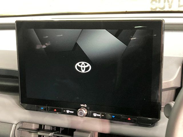 �y12.9�C���` �f�B�X�v���C�I�[�f�B�I�z���ʂ̃f�B�X�v���C��AppleCarPlay��AndroidAuto�����p�\�B�傫�ȉ�ʂŃX�}�z�i�r�A�v���������p���������܂���