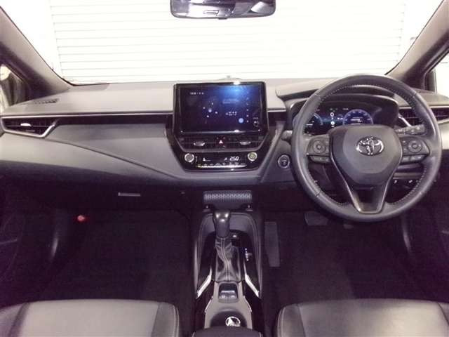 カローラツーリング1.8 ハイブリッド W×B E-Four 4WD
