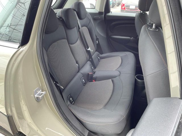 ���㕔���Ȃ��C�ɂȂ�悤�ȃL�Y�E�����ւ��蓙�A�傫�ȃ_���[�W�͂Ȃ��A�ǍD�ȏ�Ԃł��B