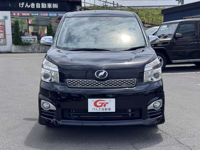 ヴォクシー2.0 ZS 煌III 4WD