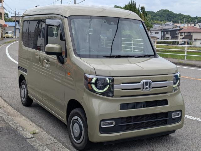 N-VAN+スタイル ファン ターボ  4WD