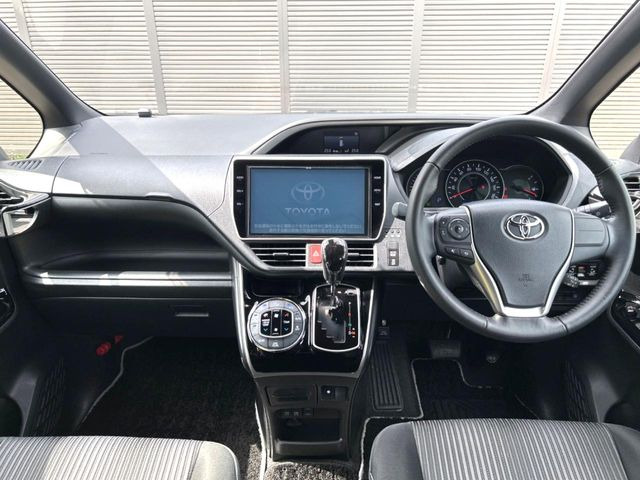ヴォクシー2.0 ZS 煌