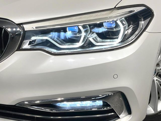 BMW 5シリーズセダン 523d ラグジュアリー 228.8万円 平成29年(2017年