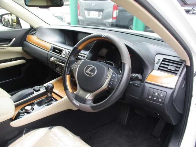 GS300h バージョン L
